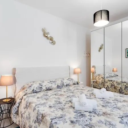 Apartment Pra' Modern & Cozy *